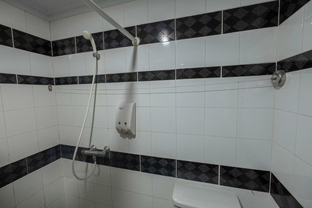 Oyo 628 Losari Metro Makasar Exteriér fotografie